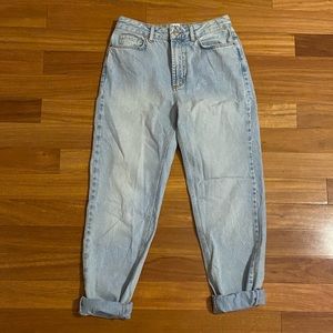 Urban Outfitter BDG Mom High Rise Jean